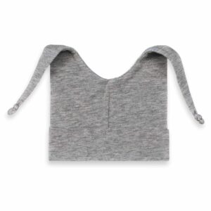 Babymutsje met knoopjes grijs maat 50-56